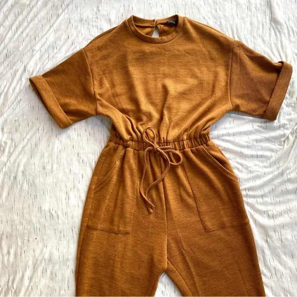 Privy Ribbed Knit Jogger Jumpsuit in Warm Caramel Brown, Size S, NWOT - Picture 3 of 8